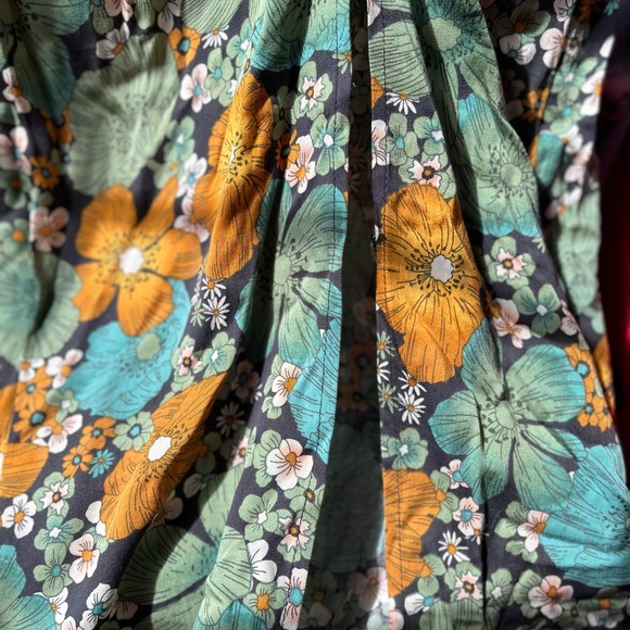VOLCOM FLORAL BLUE/ORANGE MIDI SKIRT WITH SLIT NWOT SIZE SMALL - Picture 10 of 12